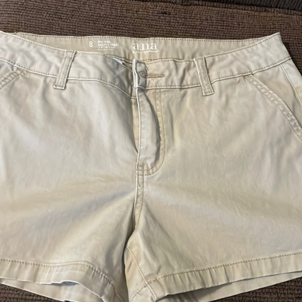 A.n.a mid-rise, shortie short, 3.5 inseam. Size 8